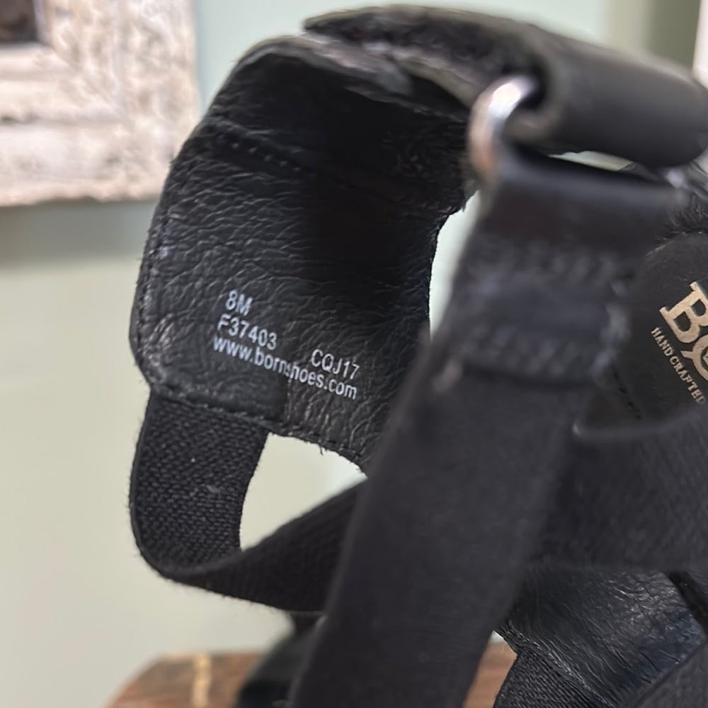 Born Women's Black Strappy Flats - Picture 4 of 13